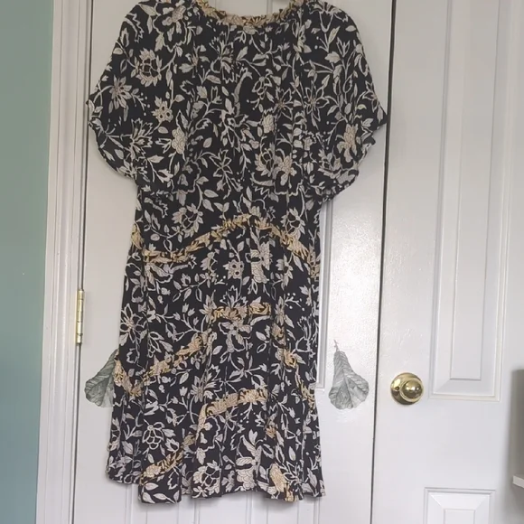 Anthropologie Black and Yellow Robin Flutter Sleeve Mini Dress - Picture 3 of 9